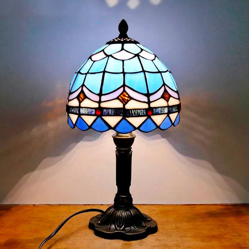 Blaue Vintage-Tiffany-Nachttischlampe