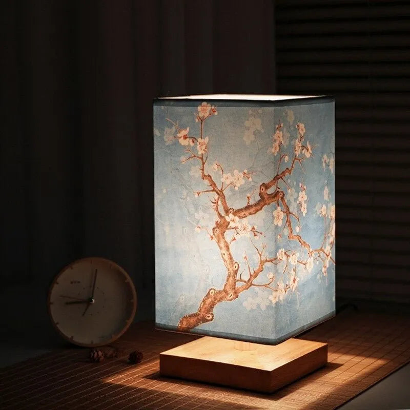 Japanisch-skandinavische Nachttischlampe