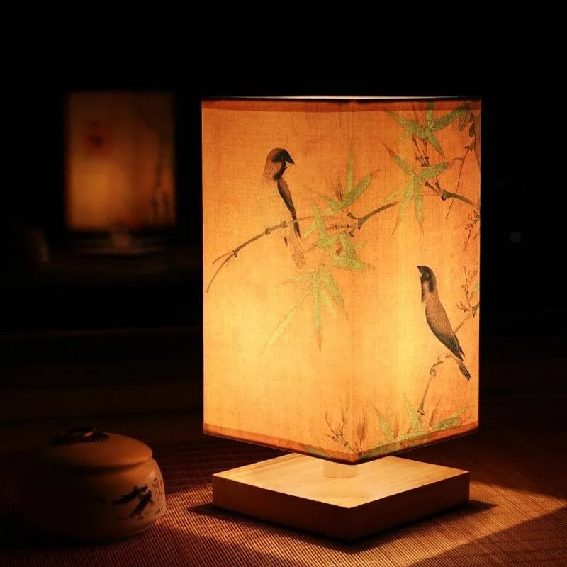 Japanisch-skandinavische Nachttischlampe