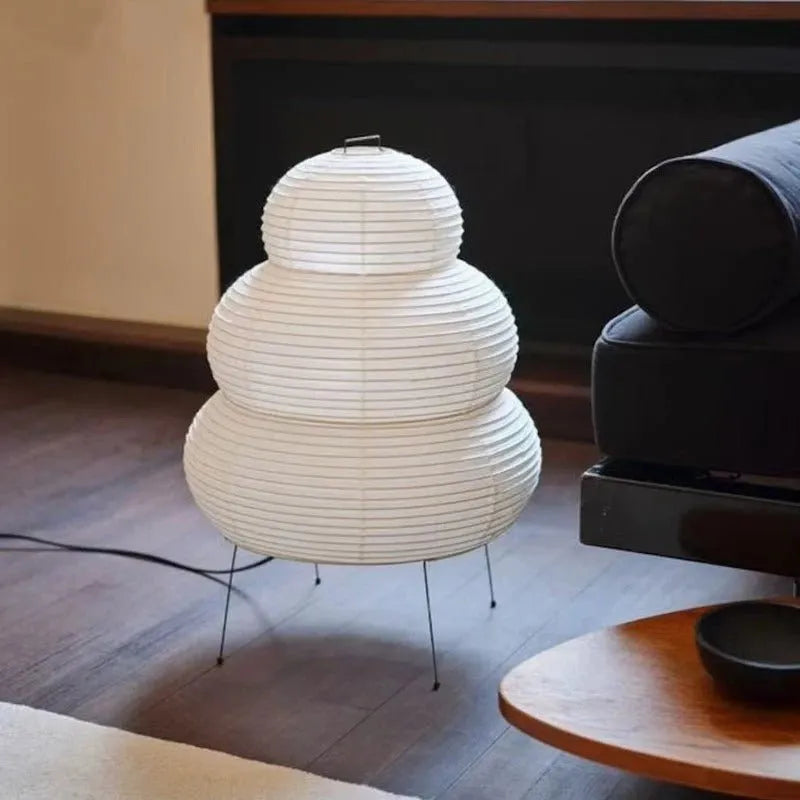 Japanischer Akari-Stil Papiernachttischlampe Yong