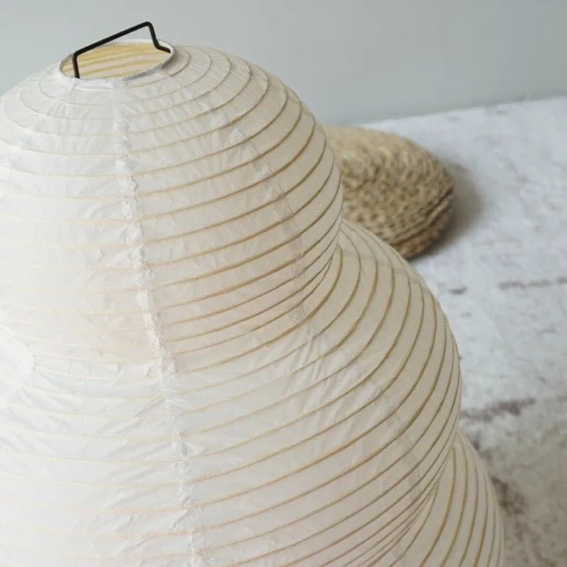 Japanischer Akari-Stil Papiernachttischlampe Yong