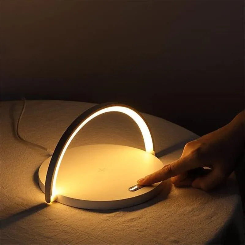 LED Nachttischlampe mit Ladefunktion