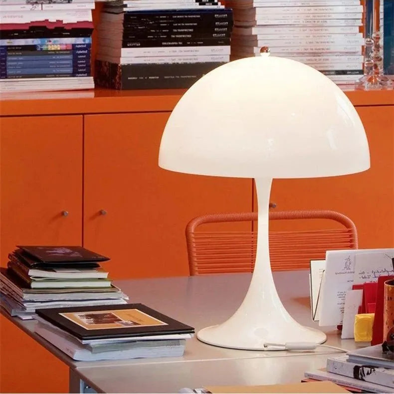 Moderne Pilzförmige Nachttischlampe