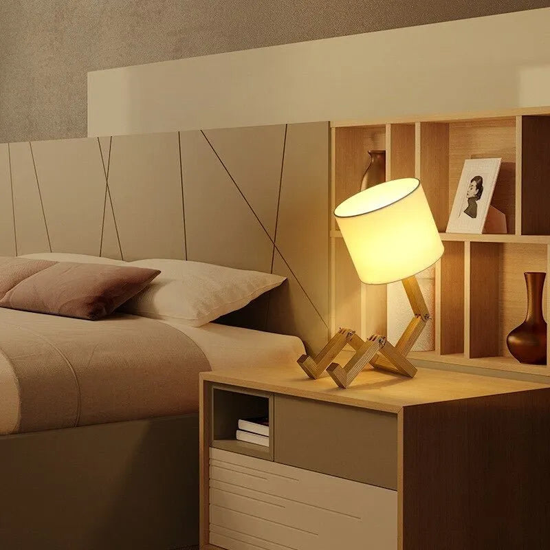 Nachttischlampe Holz Roboter