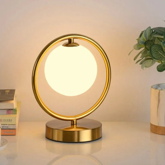 Nachttischlampe Kugel Goldmetall